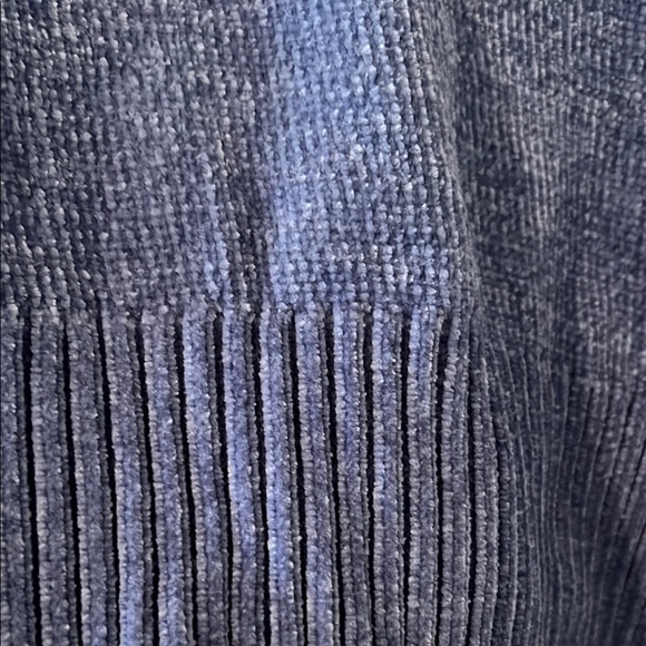 Christian Siriano Blue and White Turtleneck Sweater with Nordic Pattern - Picture 4 of 4